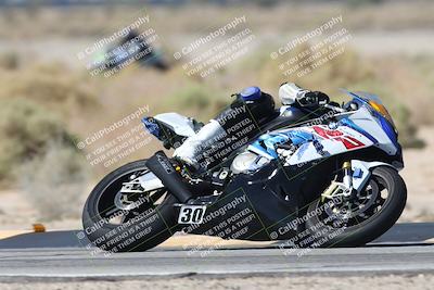 media/Oct-05-2025-CVMA (Sun) [[beeef4f201]]/Race 5-Amateur Supersport Open (Holeshot)/